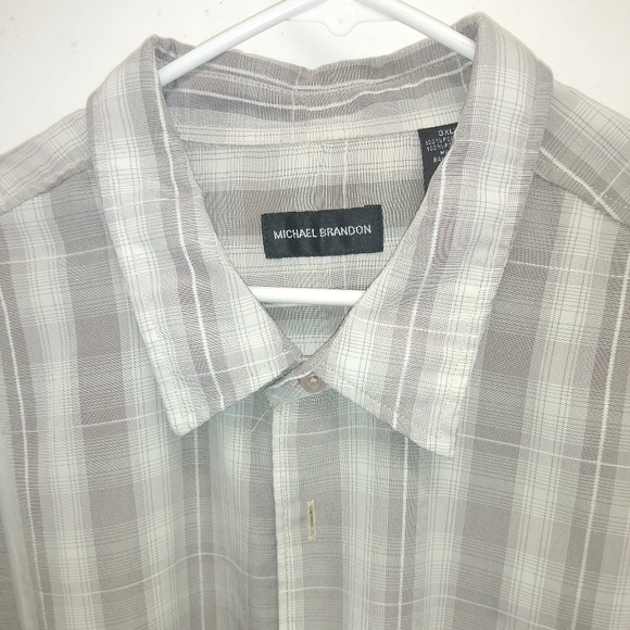 Men's Plus Size Grey and White Shirt - Picture 2 of 4